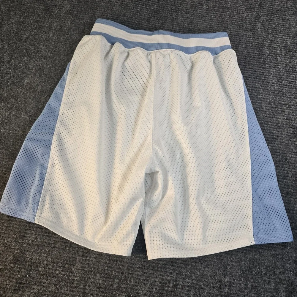 Men's Mitchell & Ness North Carolina Tar Heels Basketball Shorts Sz 40 M